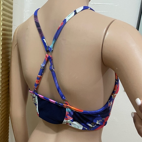 Athleta Navy bikini Top - Picture 5 of 9